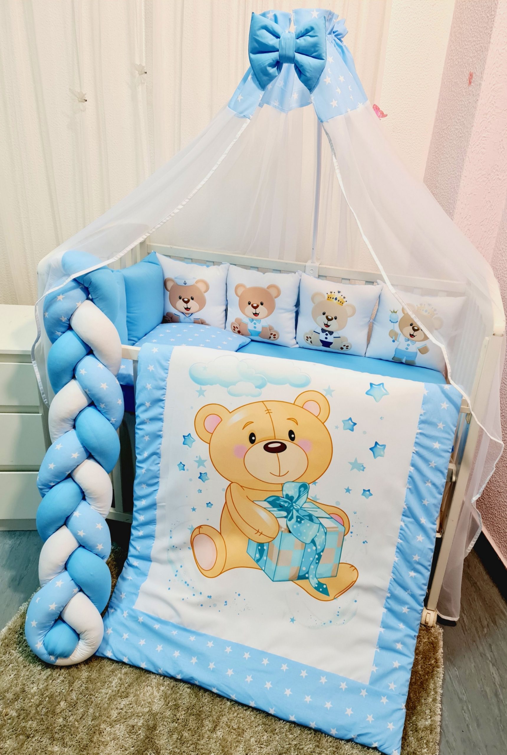 Conjunto 8 peças «Ursinho com presente estrelas azuis»