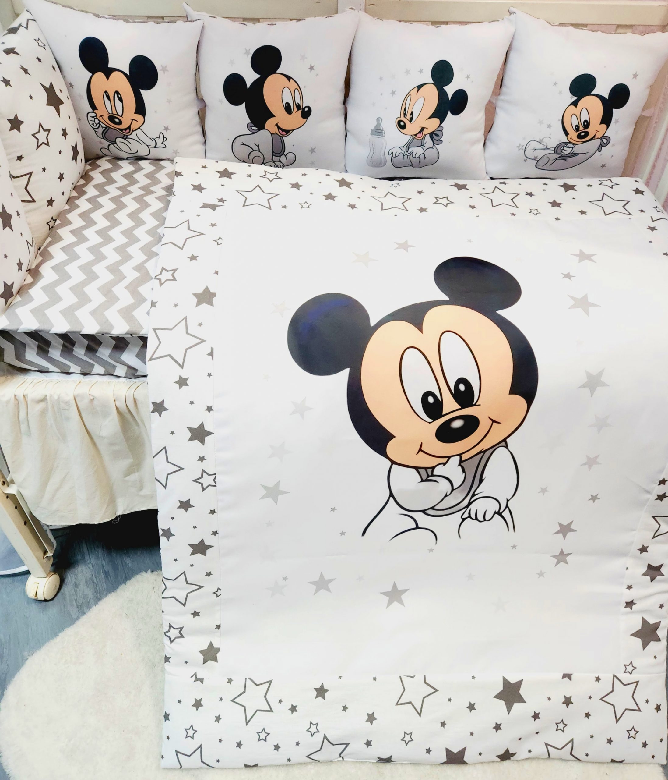 Conjunto 8 peças «Mickey com zig zag cinzento»