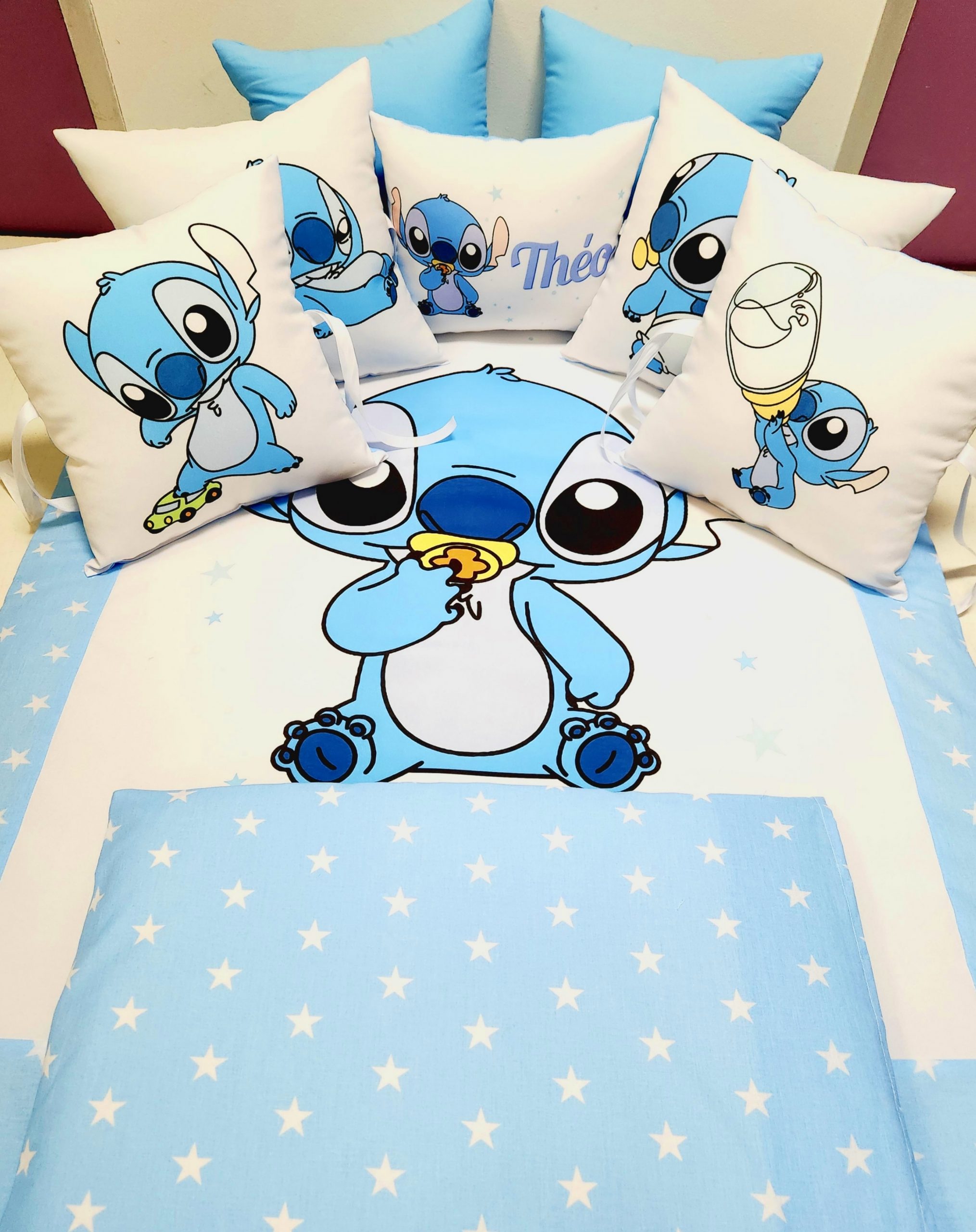 Conjunto 8 peças «Stitch bebe azul com estrelas»