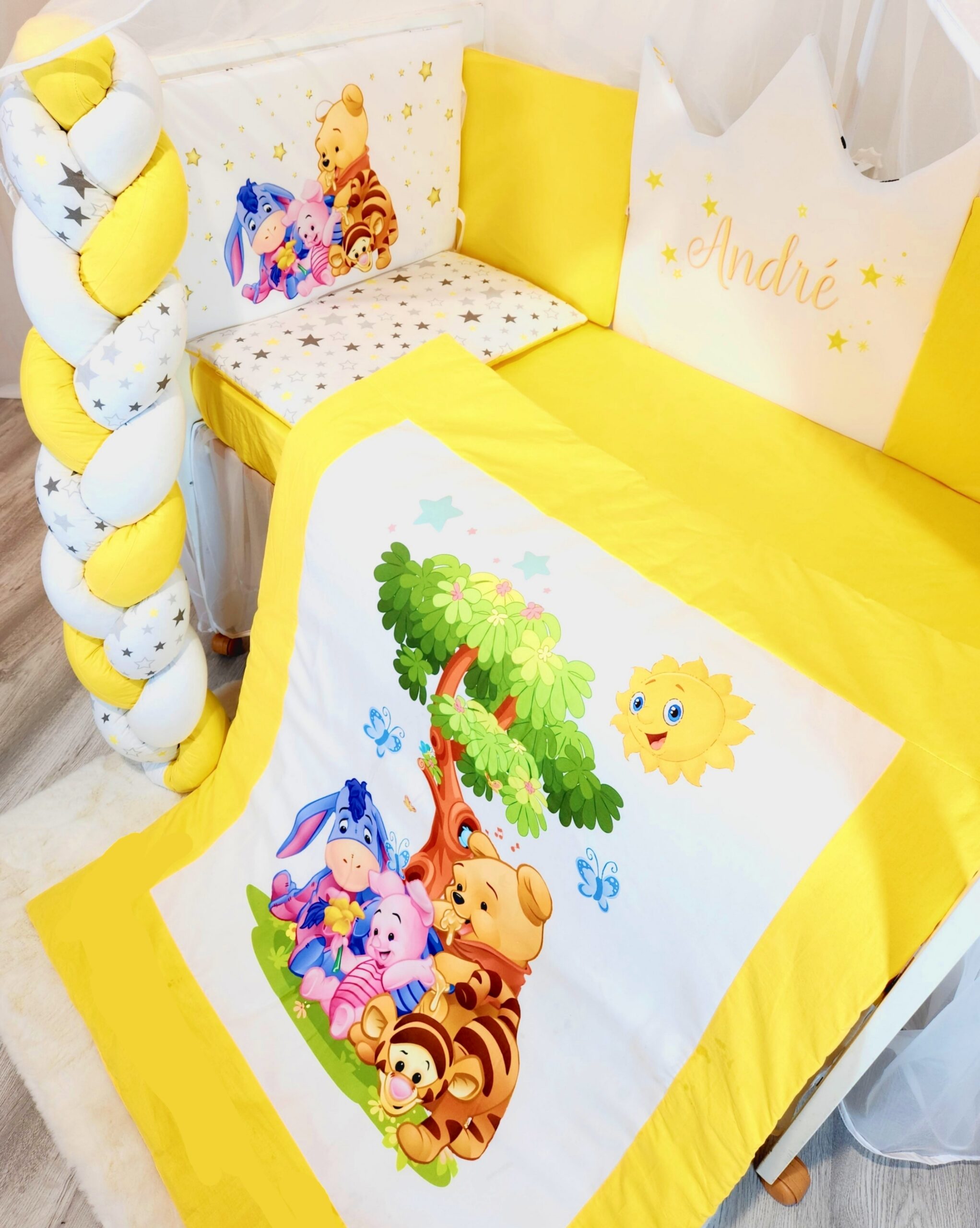 Conjunto Conforto «Winnie bebe estrelas amarelas»