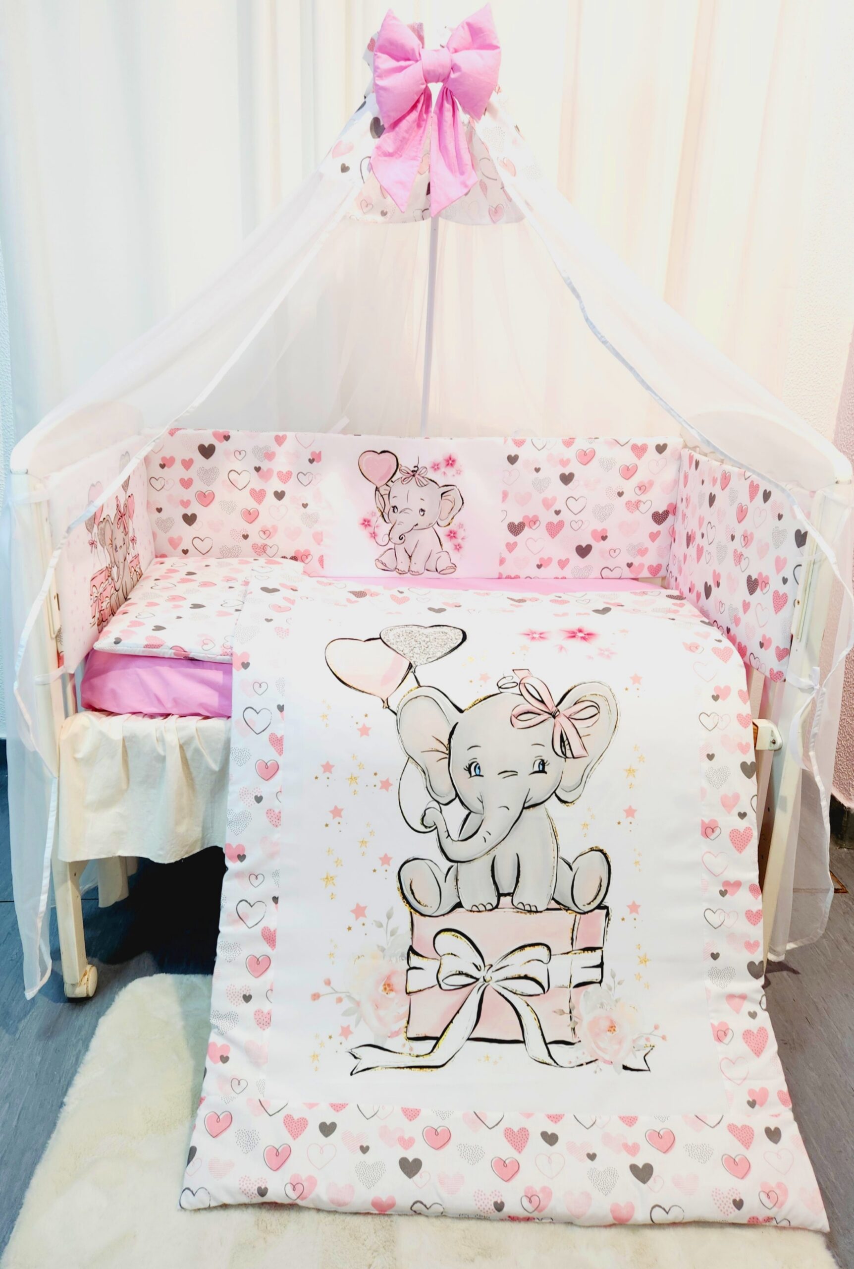 Modelo Proteção total «Elefante com presente Corações»