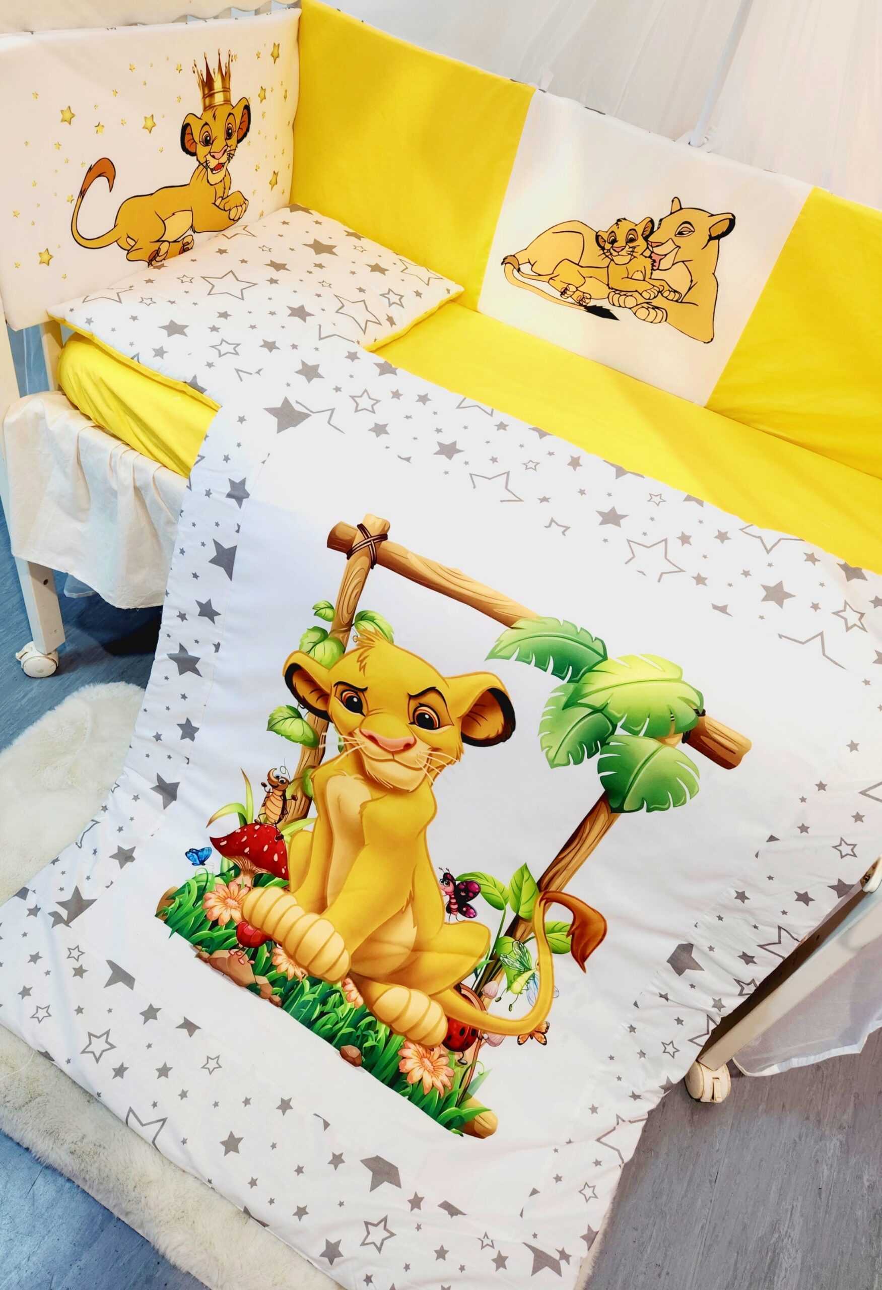 Modelo Proteção total «Rei Leão amarelo com estrelas»