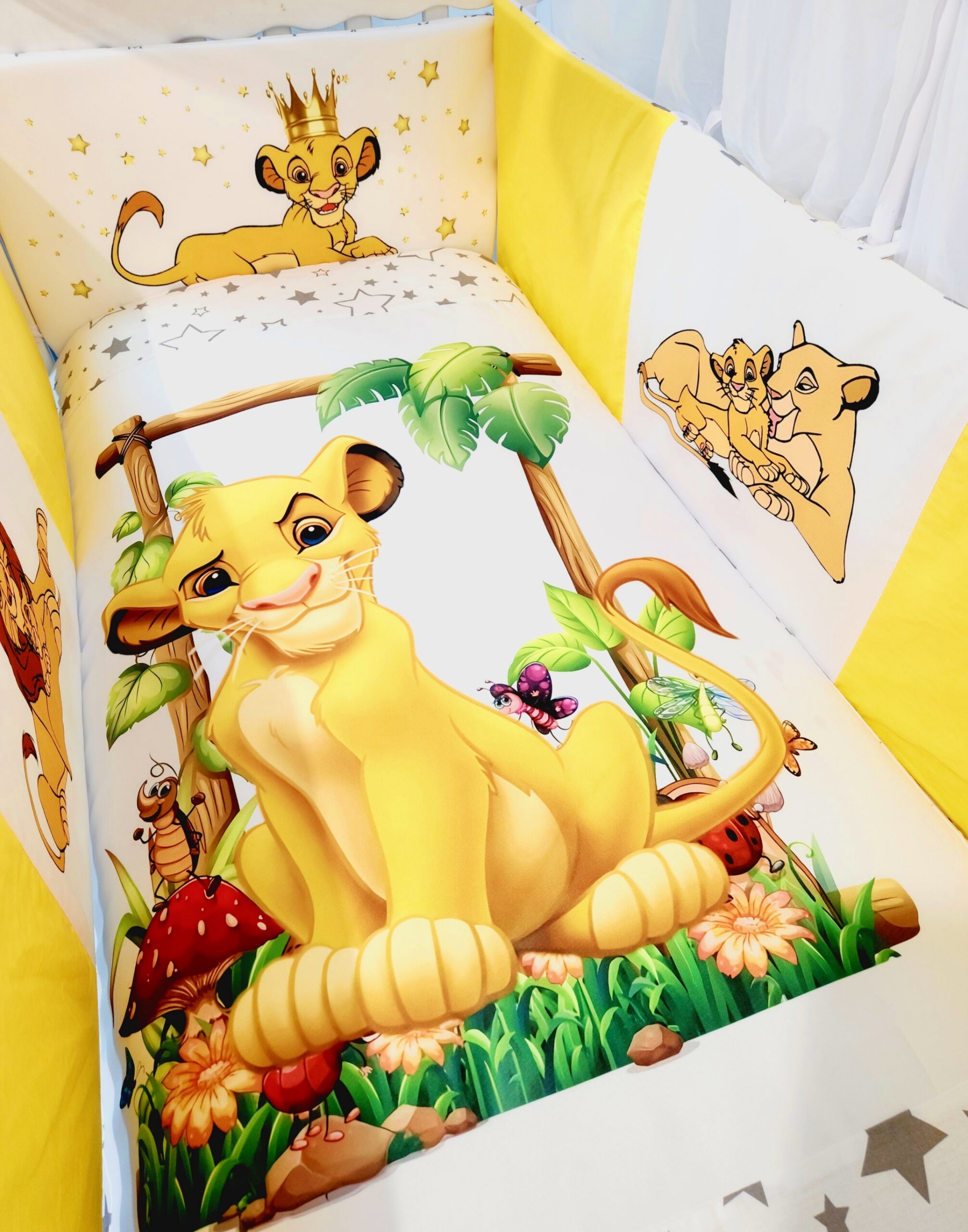 Modelo Proteção total «Rei Leão amarelo com estrelas»