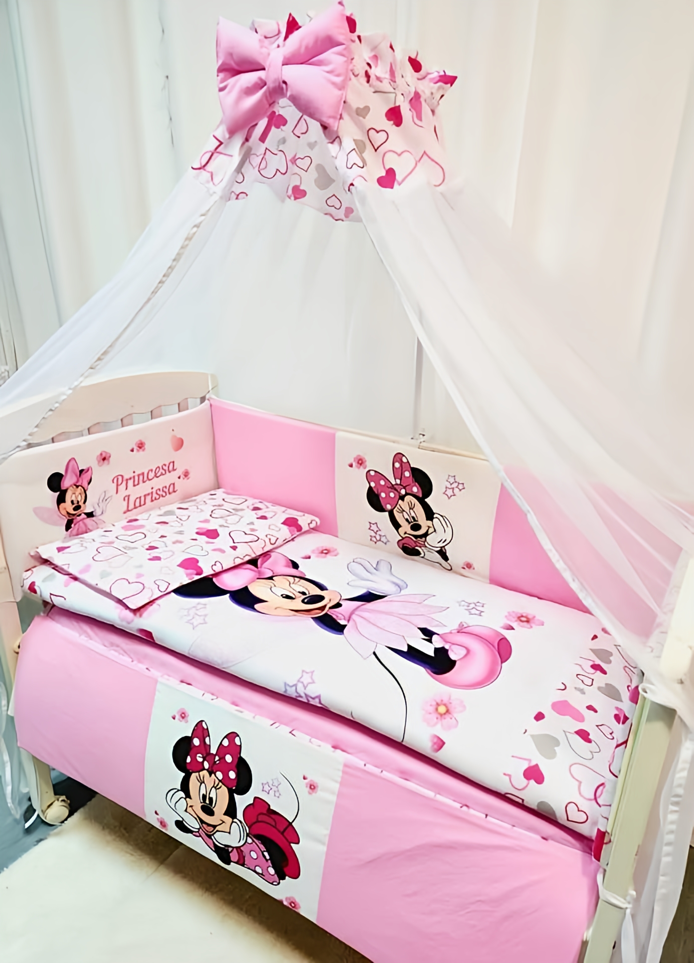 Modelo Proteção total «Minnie Corações»