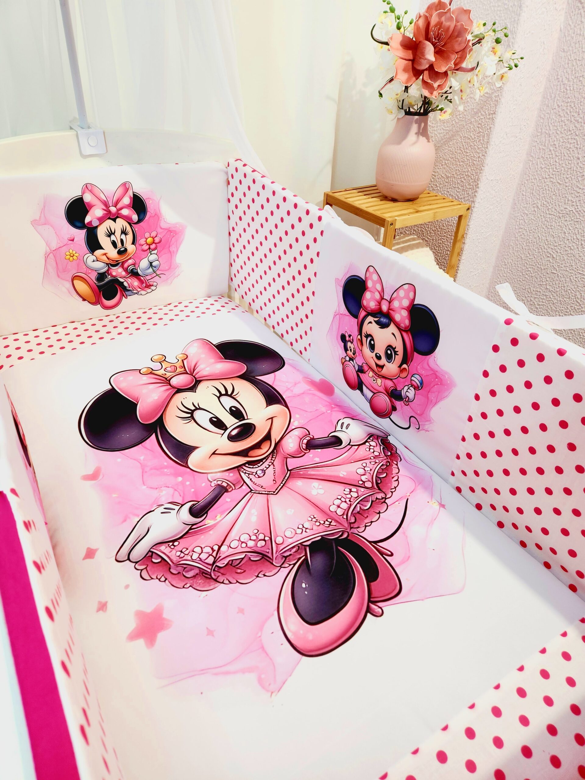 Modelo Proteção total «Minnie Bolinhas»