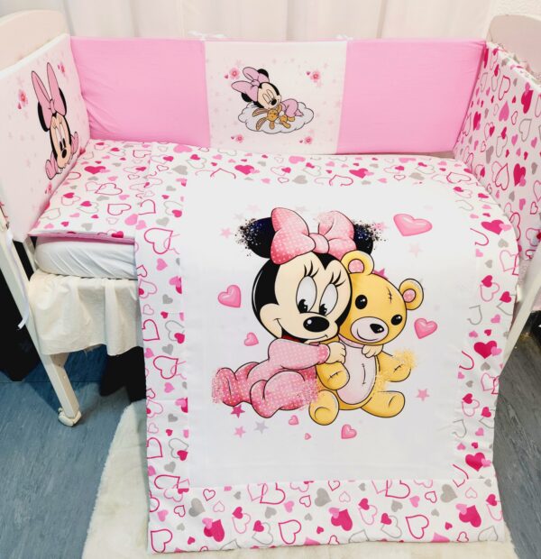 Modelo Proteção total «Minnie bebé com corações»