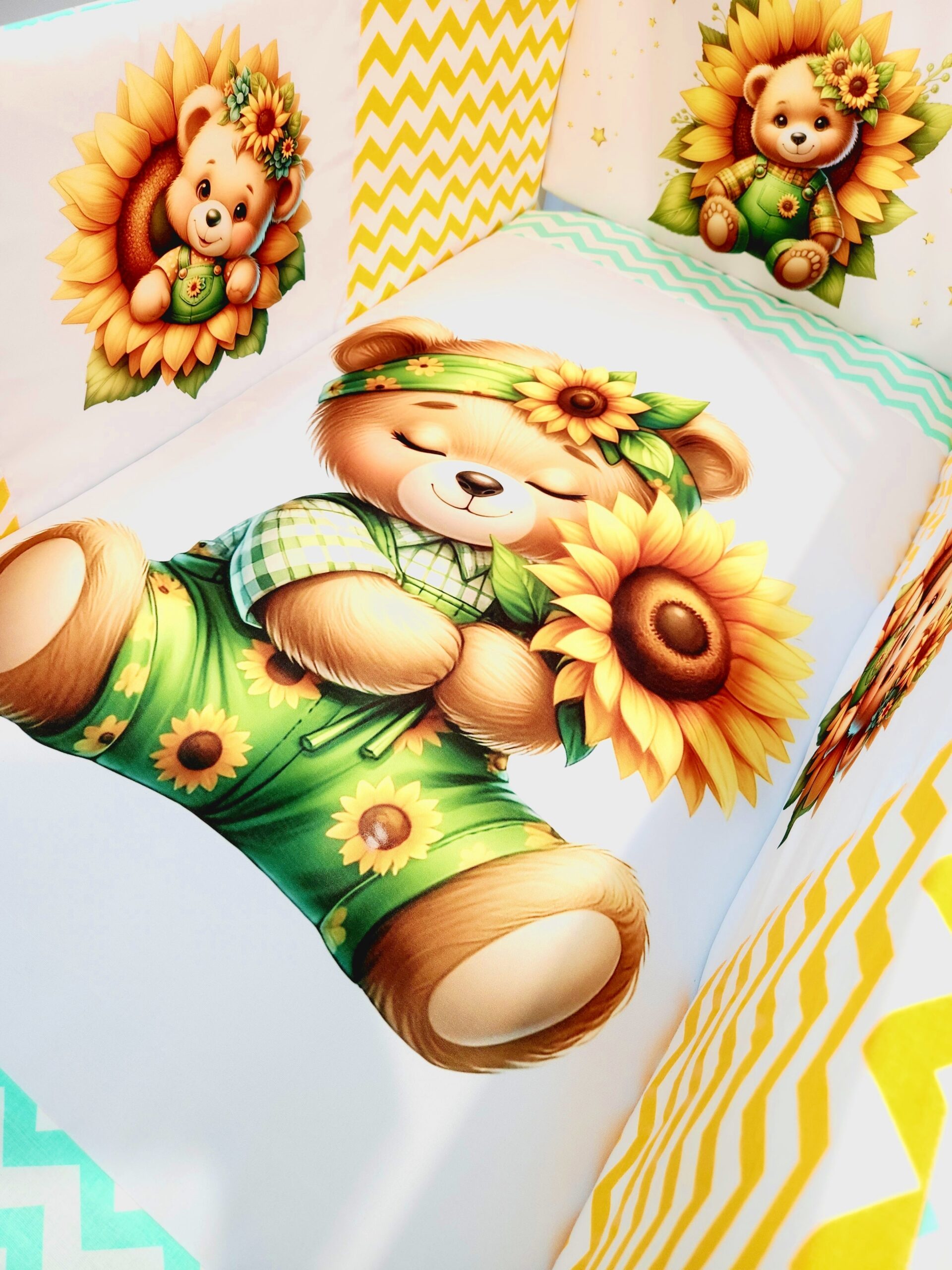 Modelo Proteção total «Ursinho com uma flor»