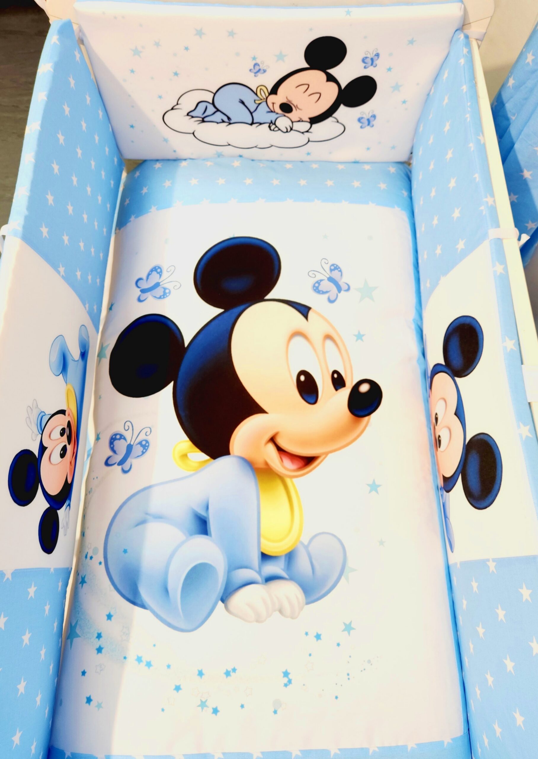 Modelo Proteção total «Mickey azul com estrelas»