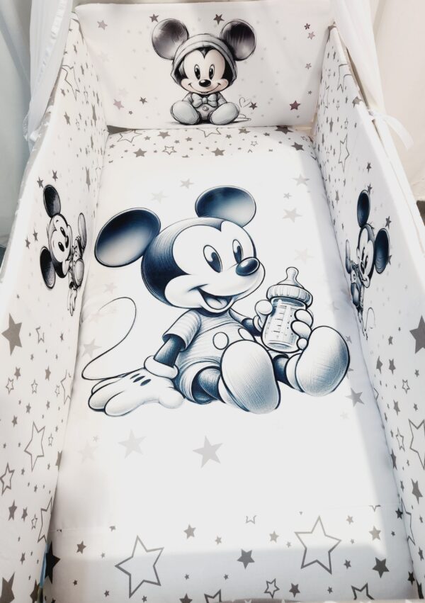 Modelo Proteção total «Mickey com estrelas cinzentas»