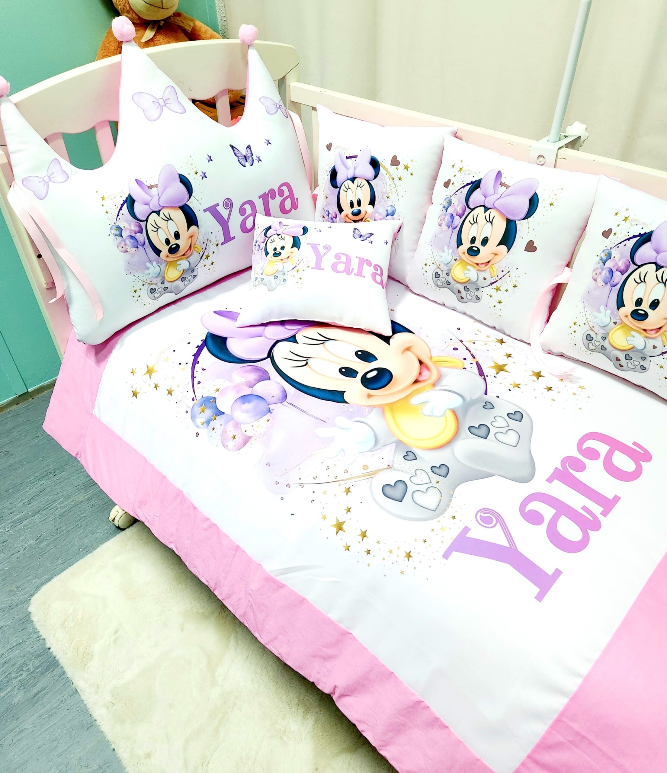 006 Modelo Coroa «Minnie com balões e borboletas»