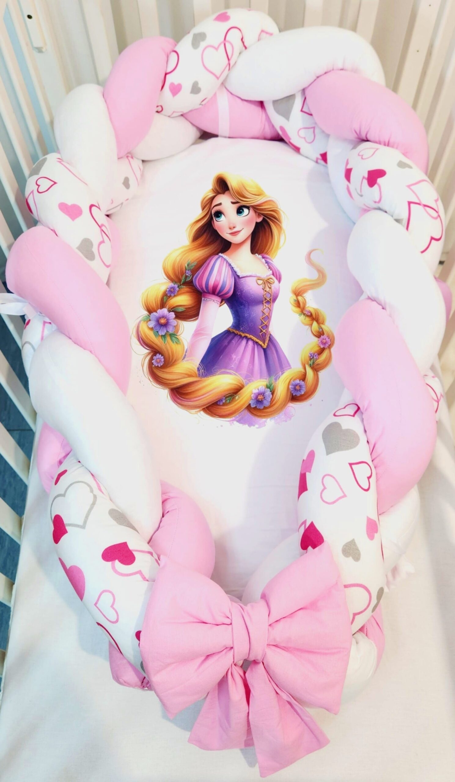 Ninho/Protetor 2 em 1 «Princesa Rapunzel corações»