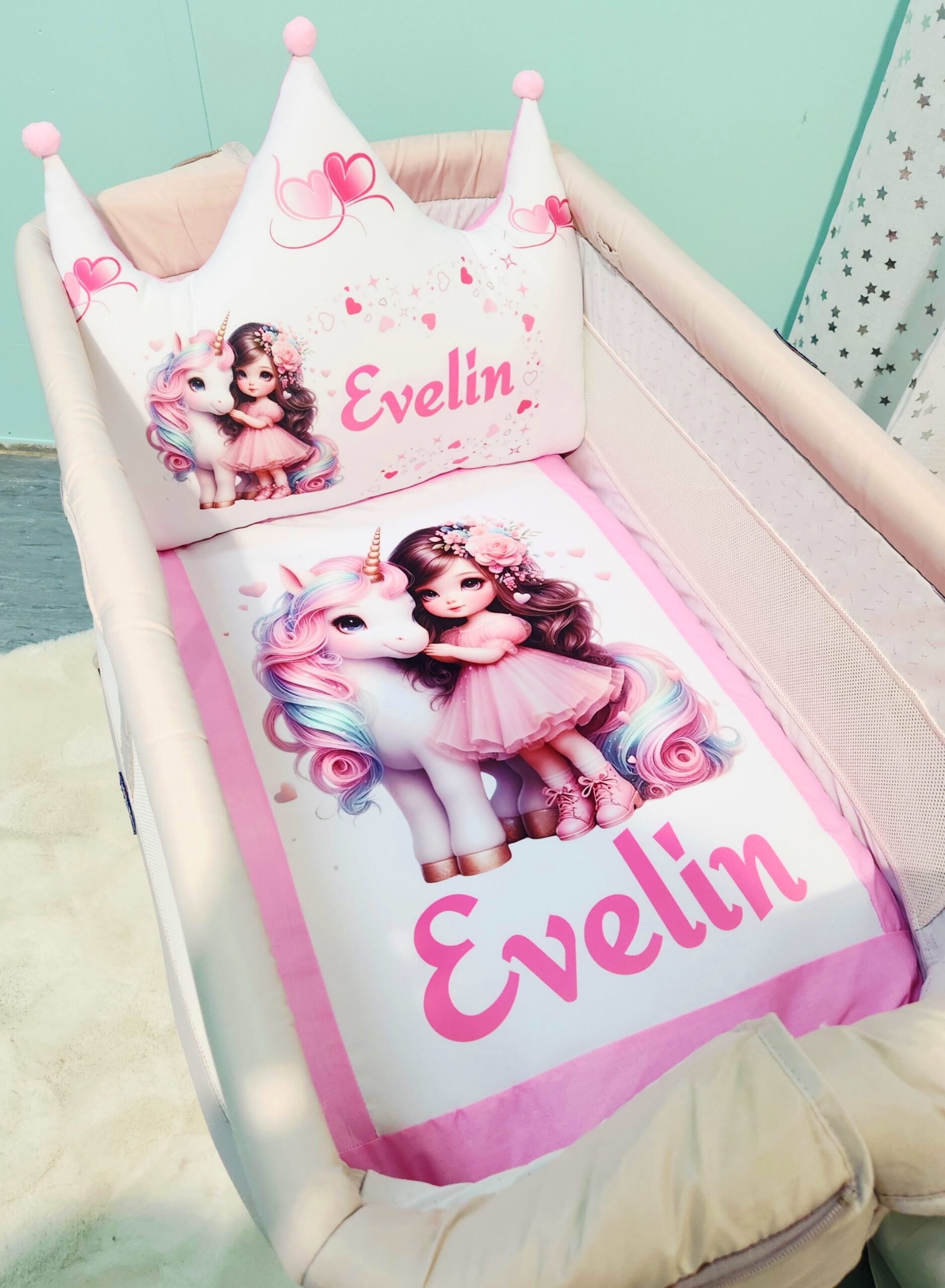 Roupa para mini berço «1 menina com unicórnio»