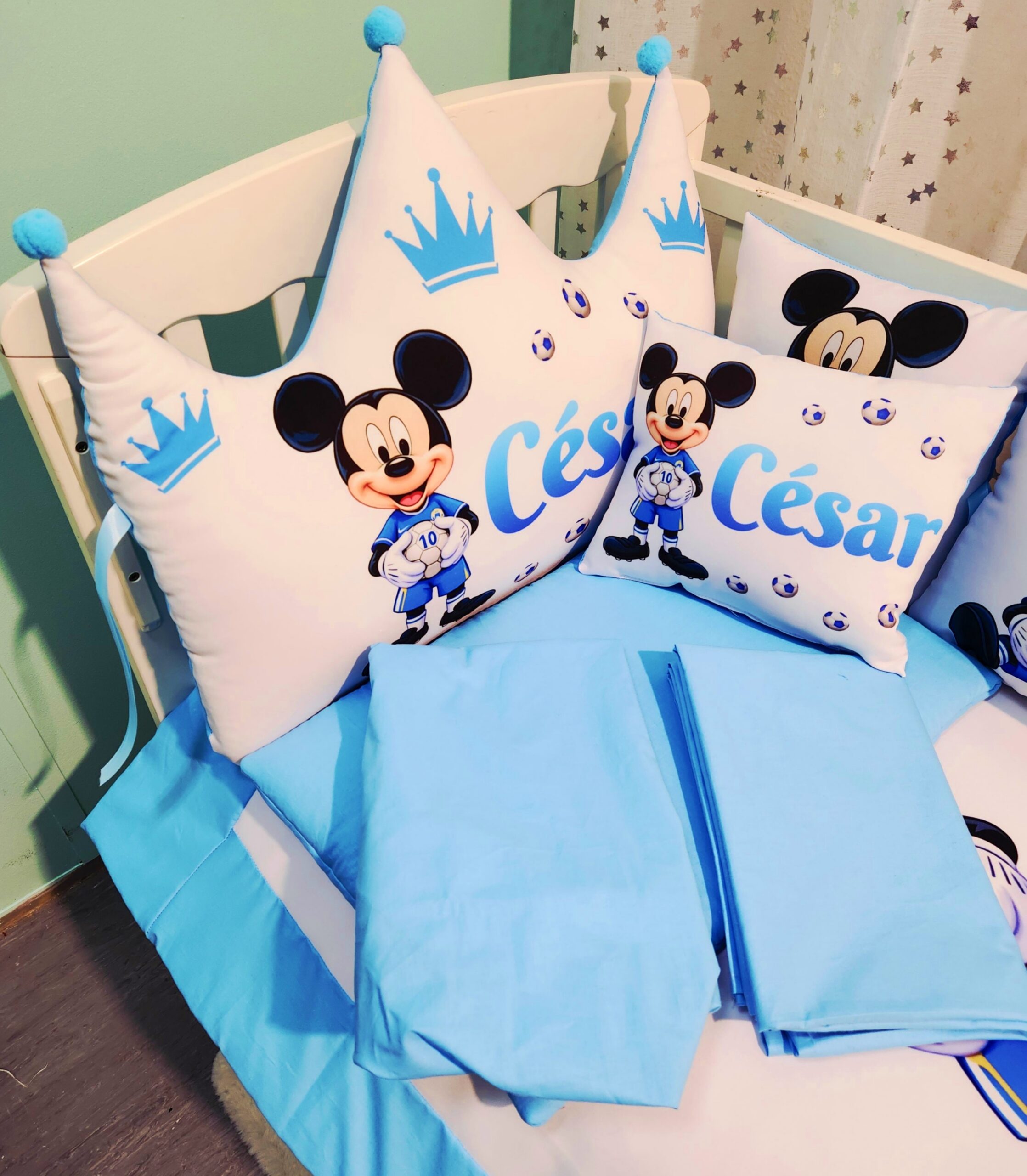 Modelo Coroa «Mickey futebolista»