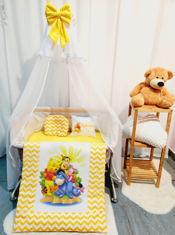 Roupa para mini berço «Winnie amarelo»